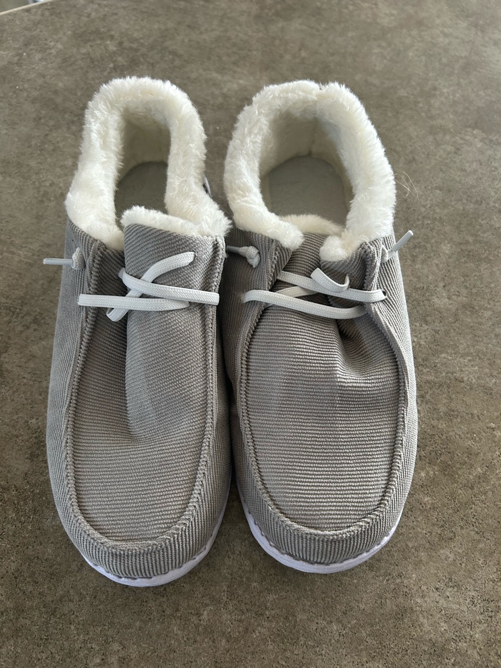 Women's Gray Corduroy Lined Casual Slip On Shoes Size 10 New